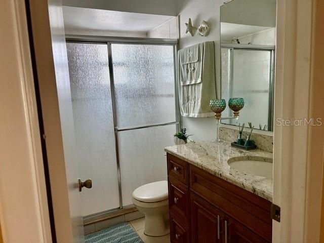 En Venta: $400,000 (3 camas, 2 baños, 1800 Pies cuadrados)