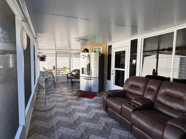 En Venta: $400,000 (3 camas, 2 baños, 1800 Pies cuadrados)