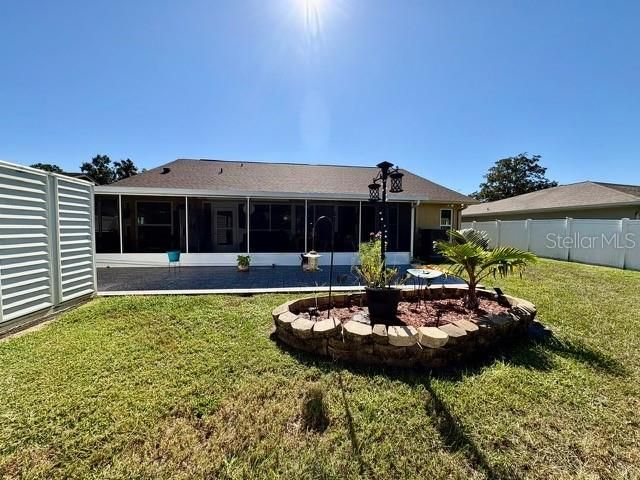 En Venta: $400,000 (3 camas, 2 baños, 1800 Pies cuadrados)