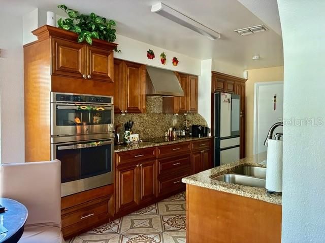 En Venta: $400,000 (3 camas, 2 baños, 1800 Pies cuadrados)