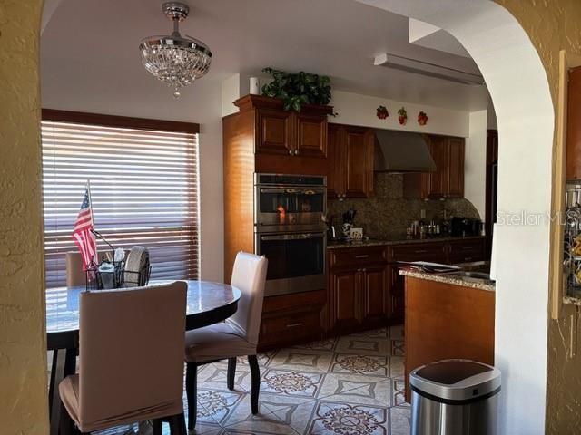 En Venta: $400,000 (3 camas, 2 baños, 1800 Pies cuadrados)