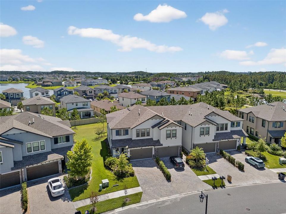 出租: $3,000 (3 贝兹, 2 浴室, 2048 平方英尺)