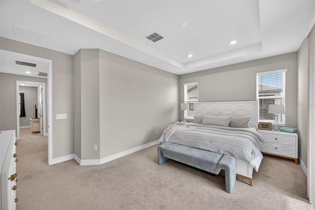 出租: $3,000 (3 贝兹, 2 浴室, 2048 平方英尺)