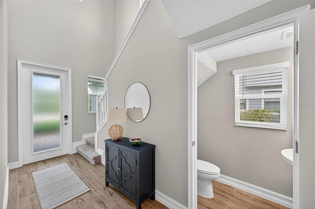 出租: $3,000 (3 贝兹, 2 浴室, 2048 平方英尺)