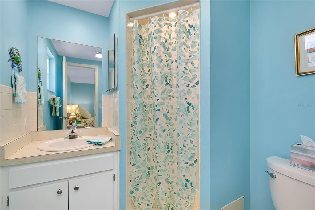 待售: $225,500 (2 贝兹, 2 浴室, 1311 平方英尺)