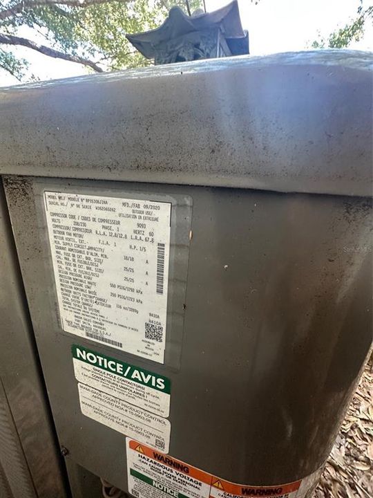 Active With Contract: $425,000 (3 beds, 2 baths, 1228 Square Feet)