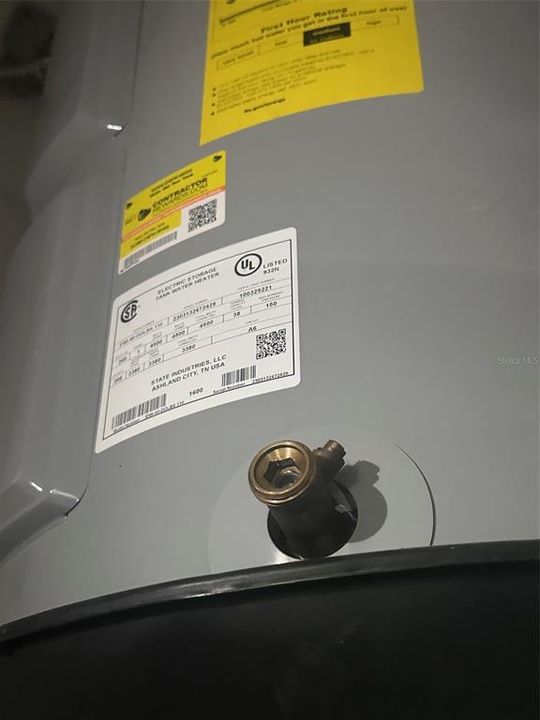 Active With Contract: $425,000 (3 beds, 2 baths, 1228 Square Feet)