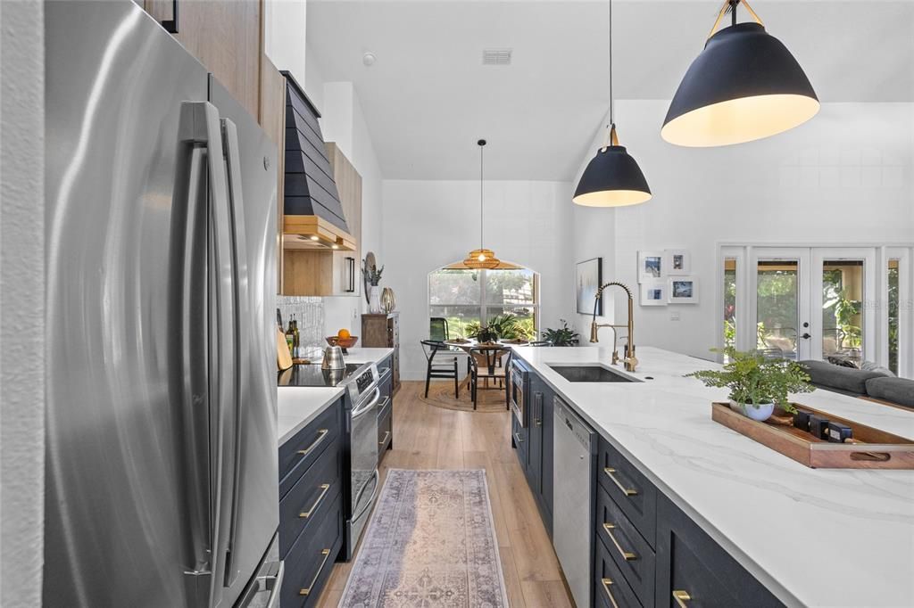 Active With Contract: $499,000 (3 beds, 2 baths, 1960 Square Feet)