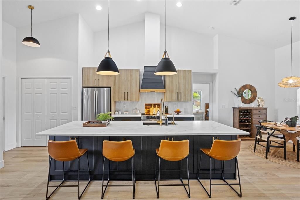 Active With Contract: $499,000 (3 beds, 2 baths, 1960 Square Feet)