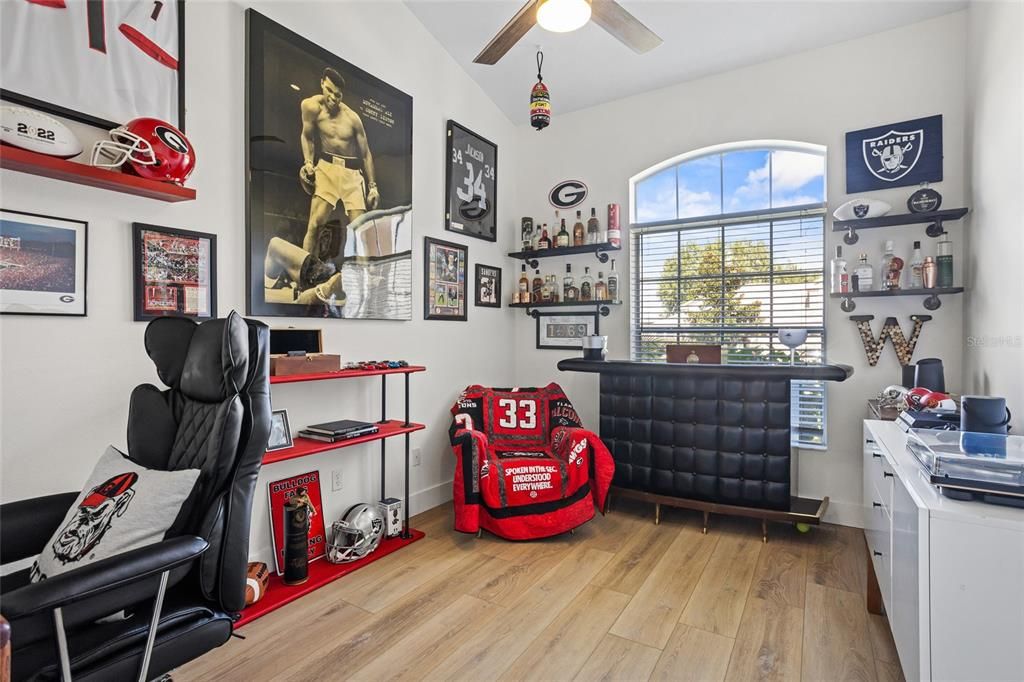 Active With Contract: $499,000 (3 beds, 2 baths, 1960 Square Feet)