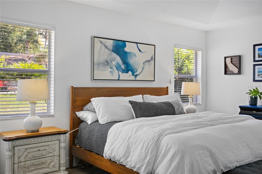 Active With Contract: $499,000 (3 beds, 2 baths, 1960 Square Feet)