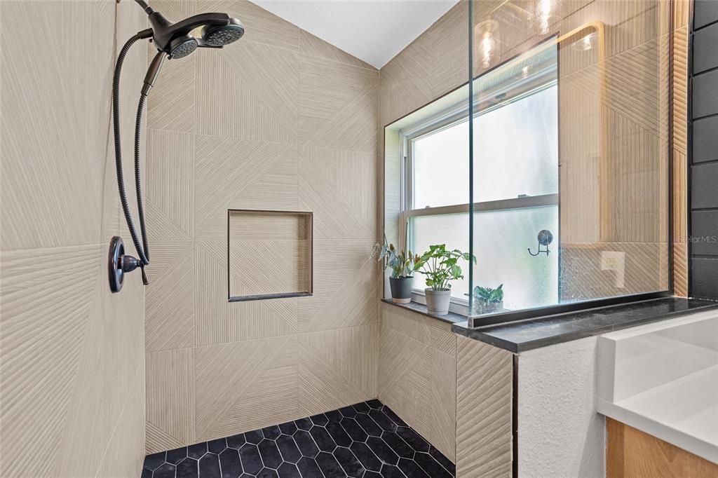 Active With Contract: $499,000 (3 beds, 2 baths, 1960 Square Feet)