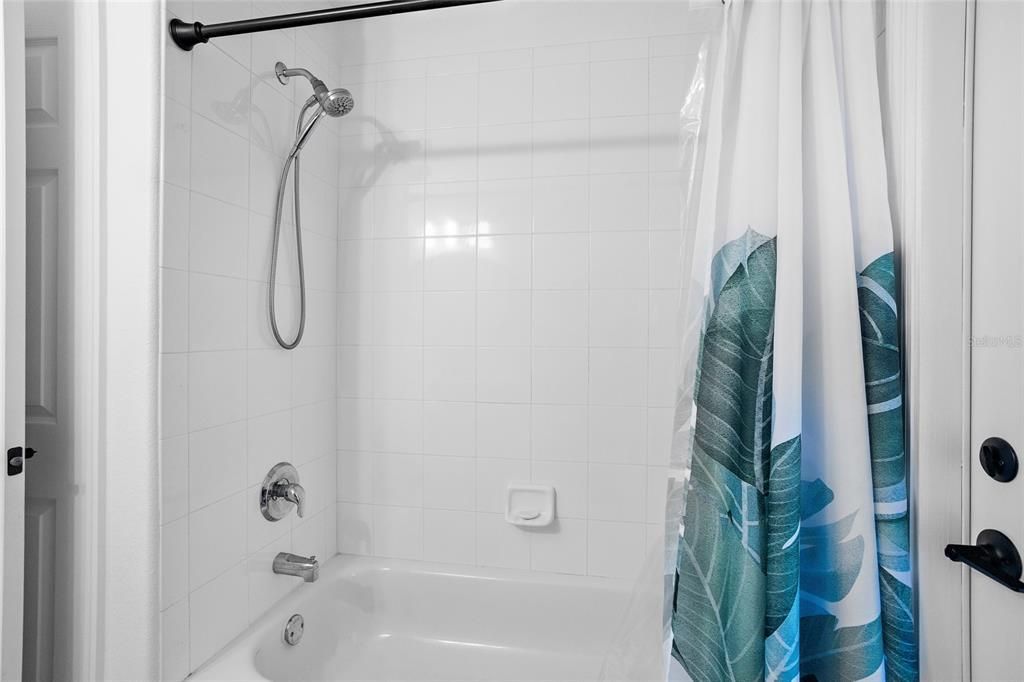 Active With Contract: $499,000 (3 beds, 2 baths, 1960 Square Feet)