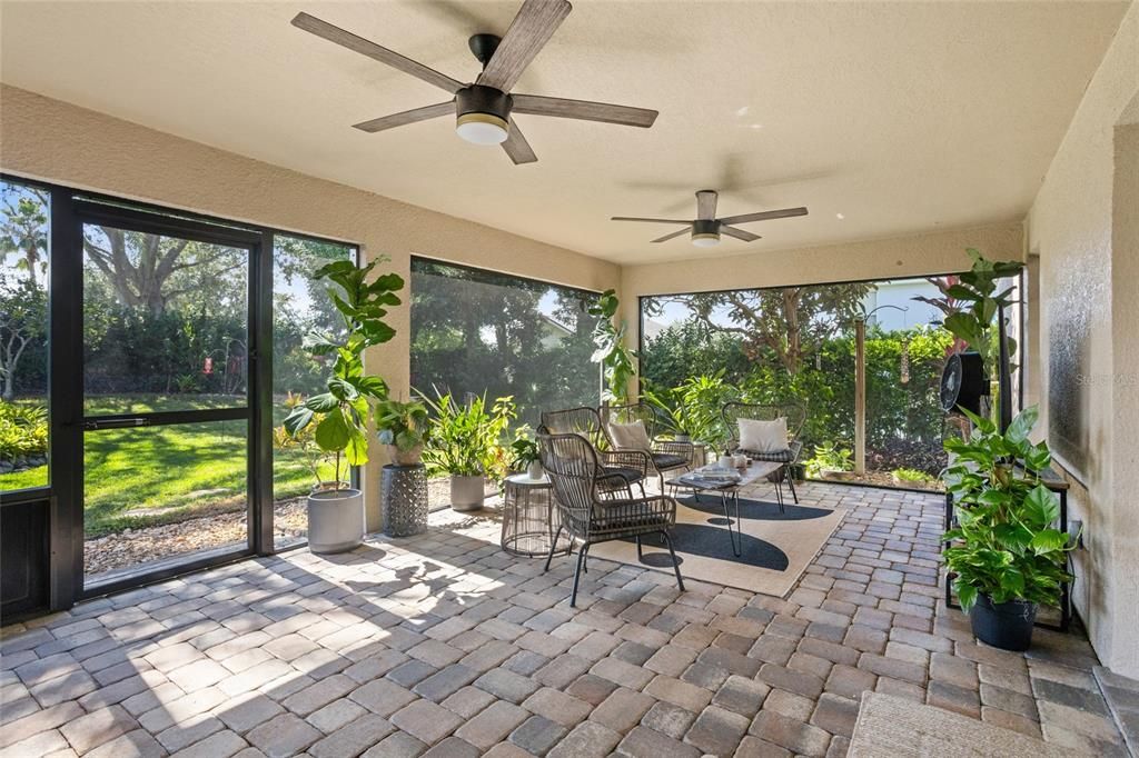 Active With Contract: $499,000 (3 beds, 2 baths, 1960 Square Feet)