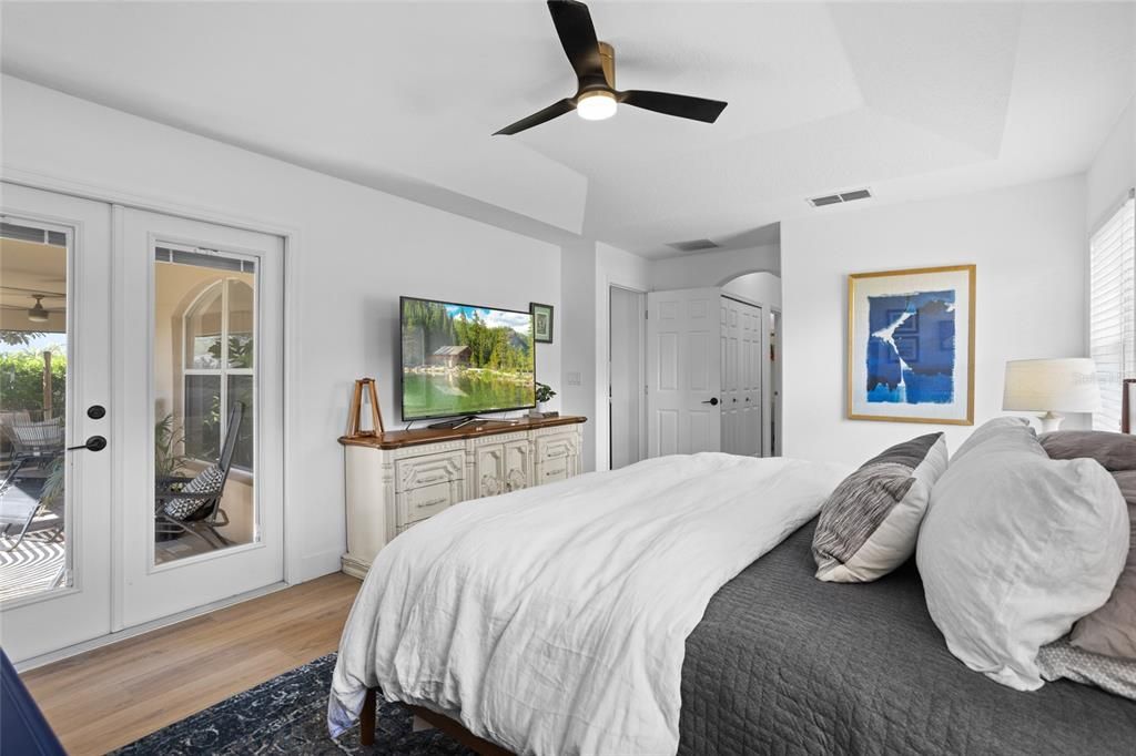 Active With Contract: $499,000 (3 beds, 2 baths, 1960 Square Feet)