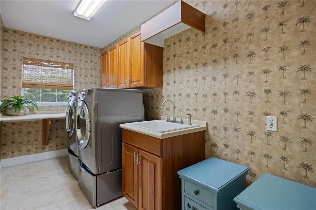 На продажу: $1,075,000 (4 спален, 3 ванн, 3737 Квадратных фут)