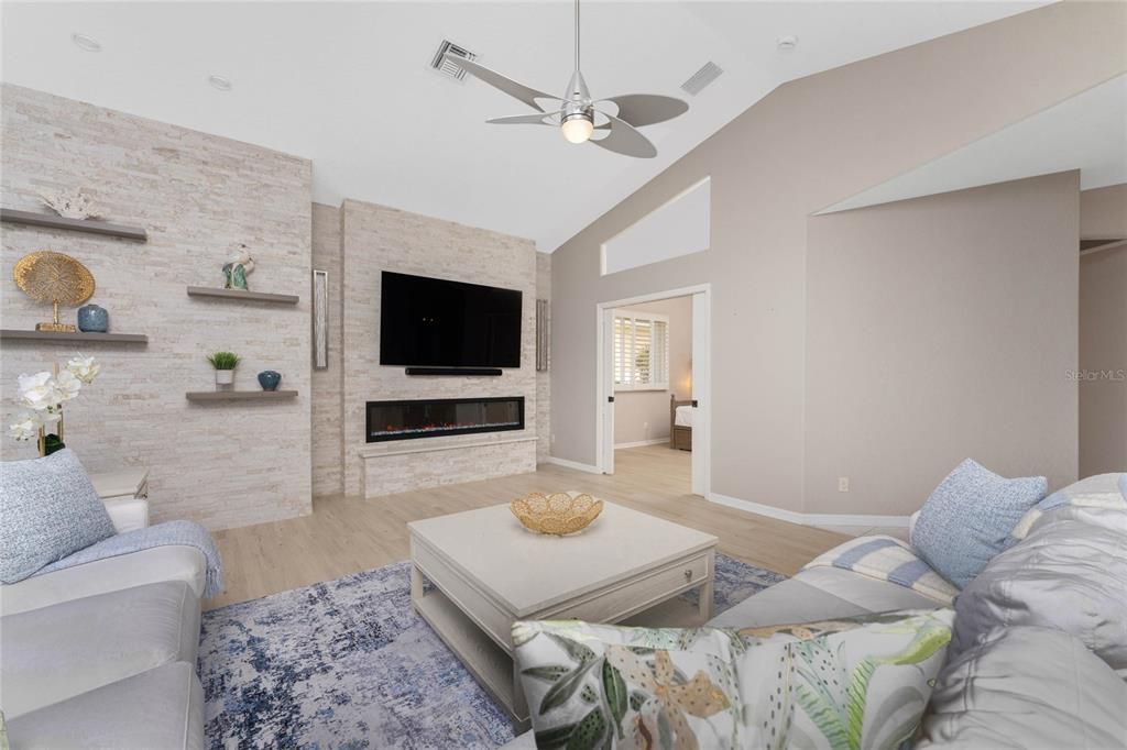 En Venta: $789,000 (3 camas, 3 baños, 2367 Pies cuadrados)