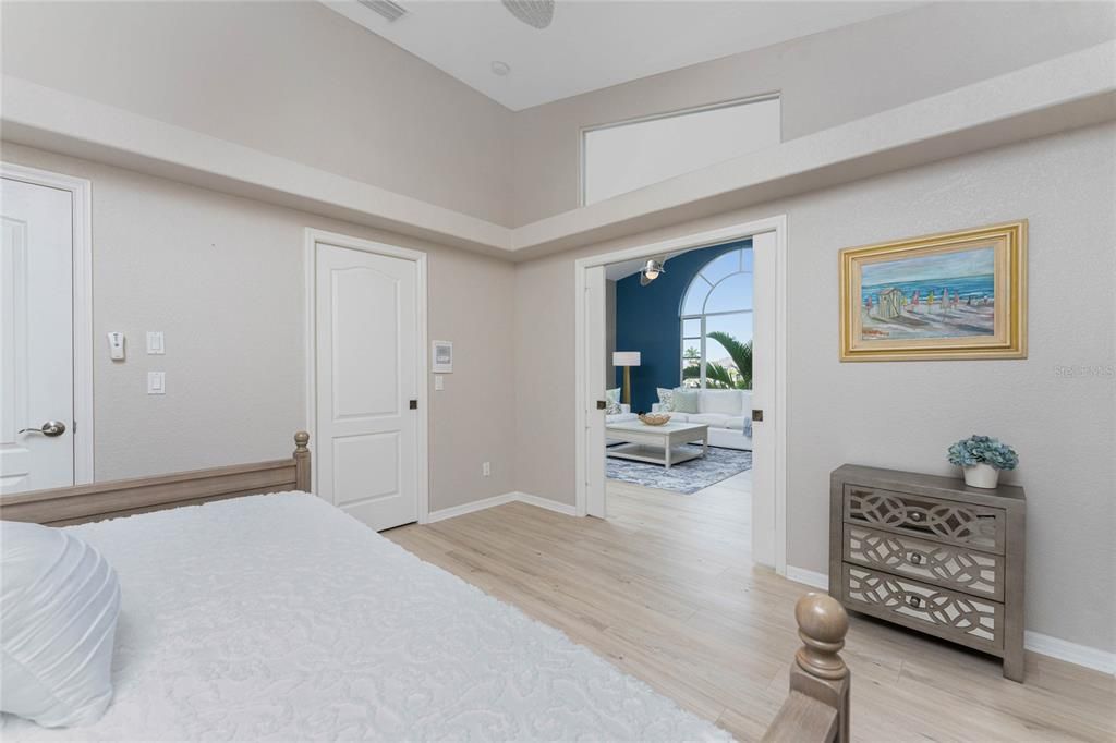 En Venta: $789,000 (3 camas, 3 baños, 2367 Pies cuadrados)