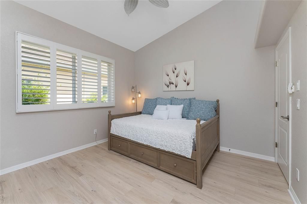 En Venta: $789,000 (3 camas, 3 baños, 2367 Pies cuadrados)