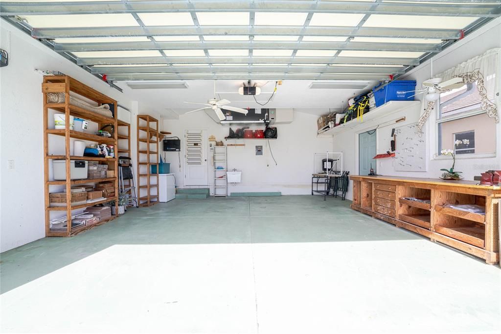 En Venta: $789,000 (3 camas, 3 baños, 2367 Pies cuadrados)