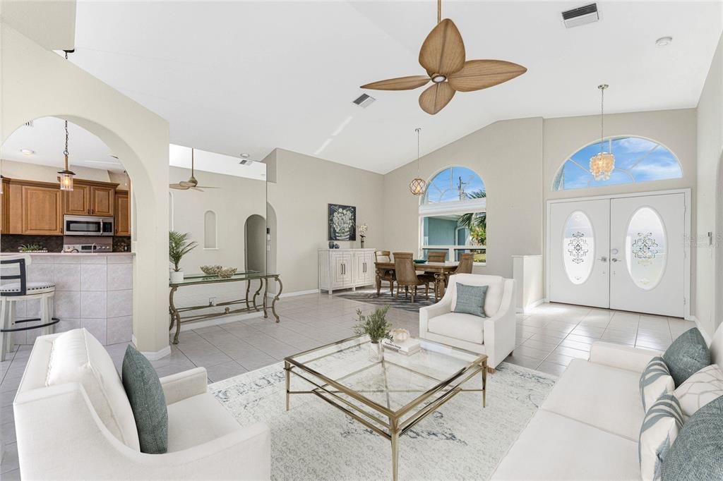 En Venta: $789,000 (3 camas, 3 baños, 2367 Pies cuadrados)