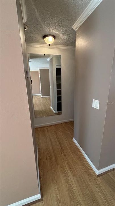 待售: $199,000 (2 贝兹, 2 浴室, 967 平方英尺)