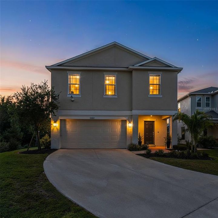 For Sale: $415,000 (4 beds, 2 baths, 2320 Square Feet)