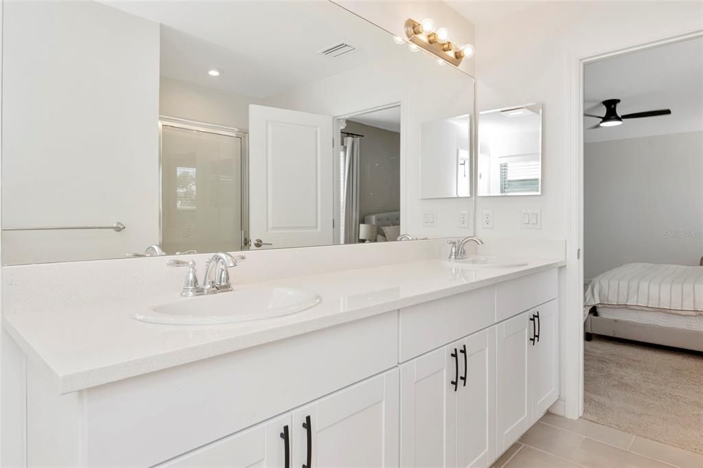 For Sale: $415,000 (4 beds, 2 baths, 2320 Square Feet)