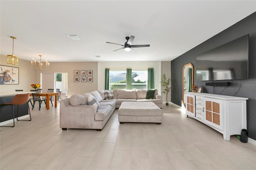 For Sale: $415,000 (4 beds, 2 baths, 2320 Square Feet)