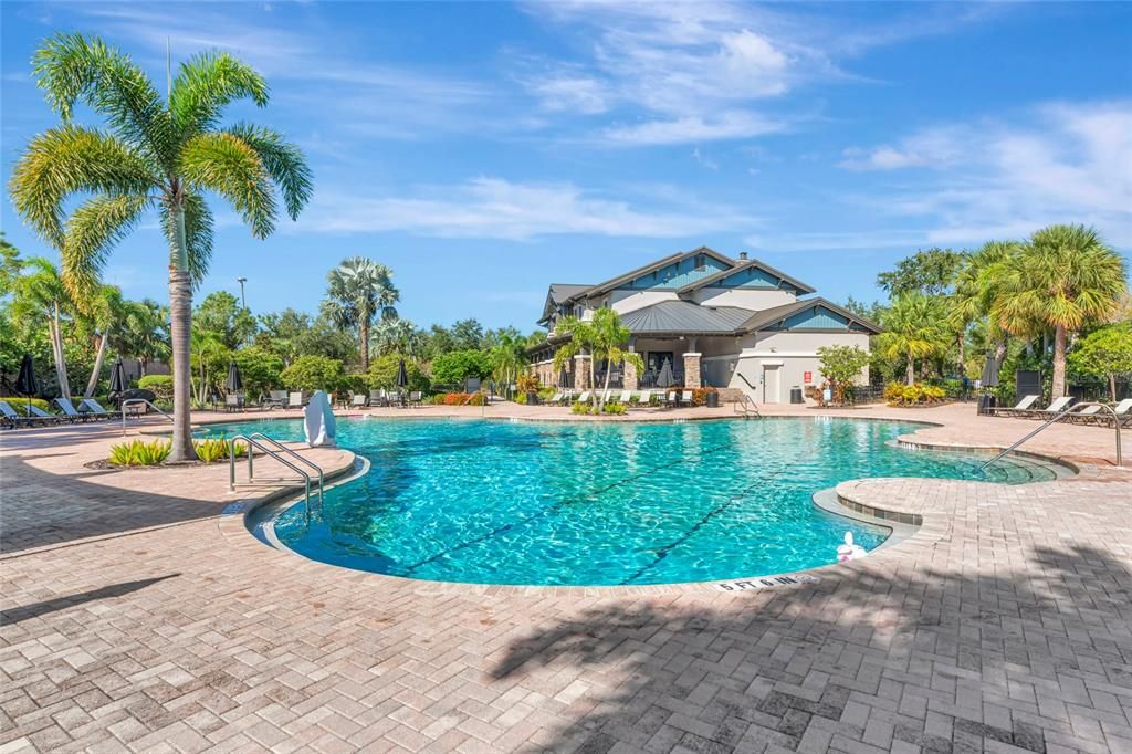 For Sale: $415,000 (4 beds, 2 baths, 2320 Square Feet)