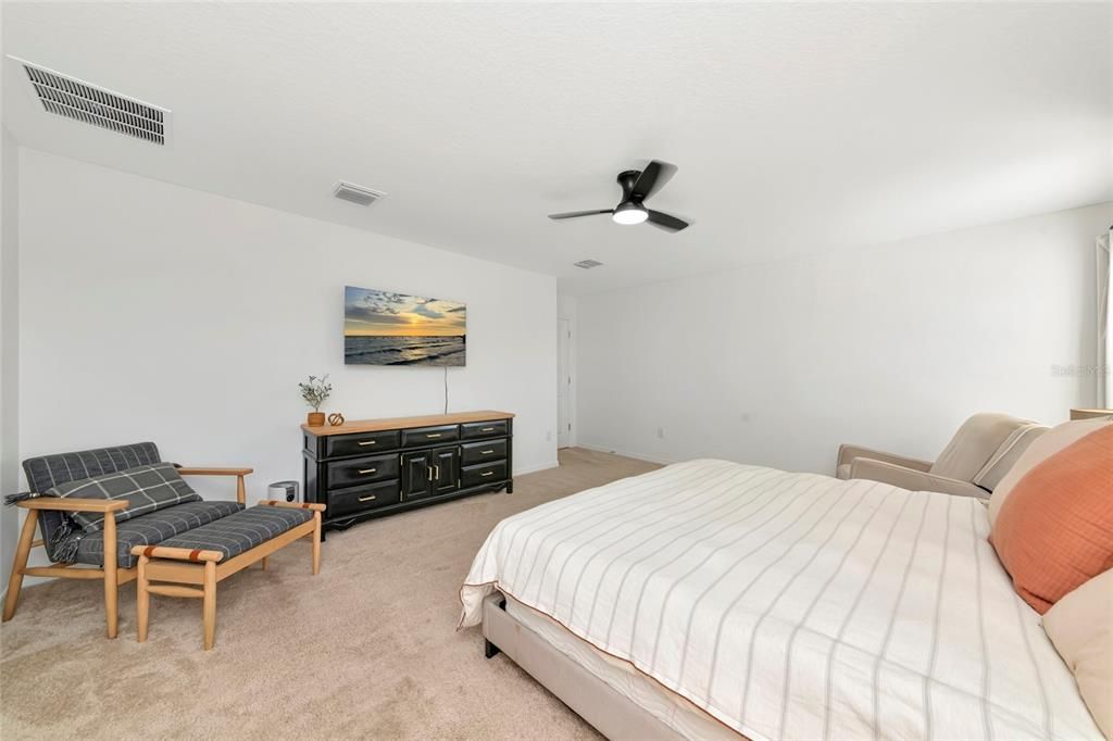 For Sale: $415,000 (4 beds, 2 baths, 2320 Square Feet)