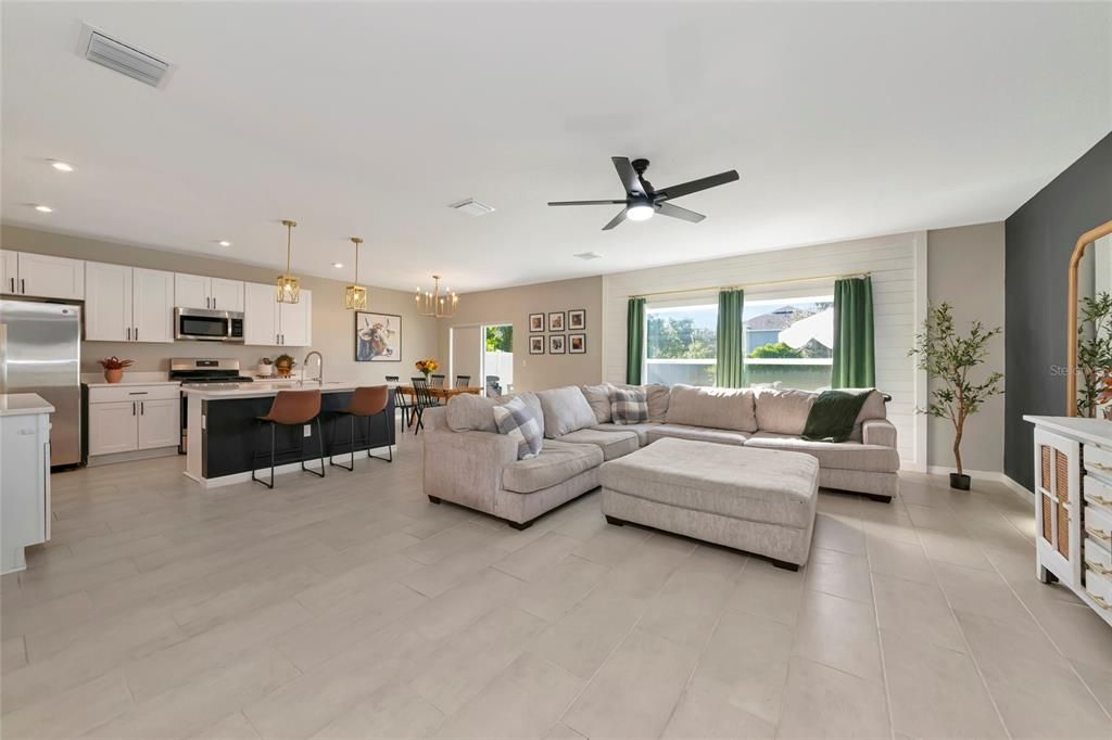 For Sale: $415,000 (4 beds, 2 baths, 2320 Square Feet)