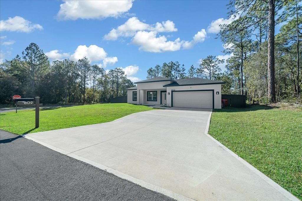 Activo con contrato: $297,000 (3 camas, 2 baños, 1529 Pies cuadrados)