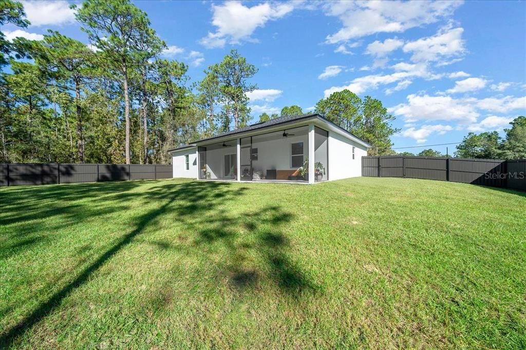 Activo con contrato: $297,000 (3 camas, 2 baños, 1529 Pies cuadrados)