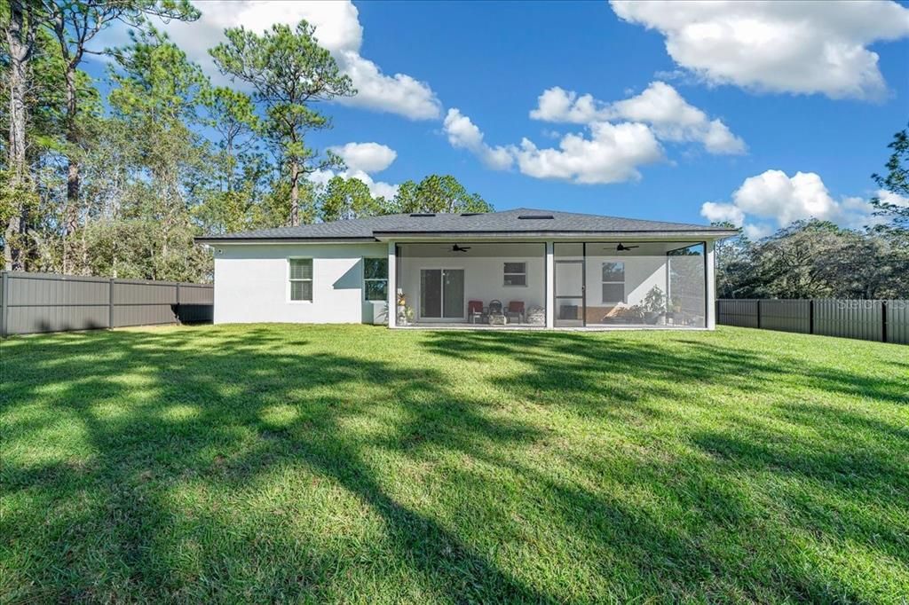 Activo con contrato: $297,000 (3 camas, 2 baños, 1529 Pies cuadrados)