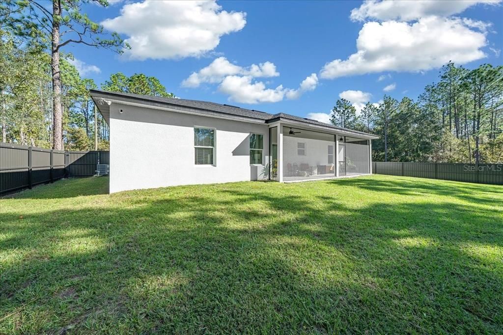 Activo con contrato: $297,000 (3 camas, 2 baños, 1529 Pies cuadrados)