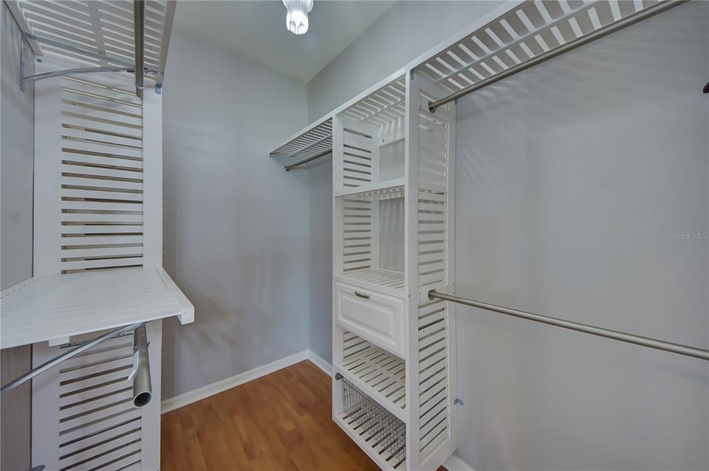 For Sale: $525,000 (4 beds, 2 baths, 2360 Square Feet)