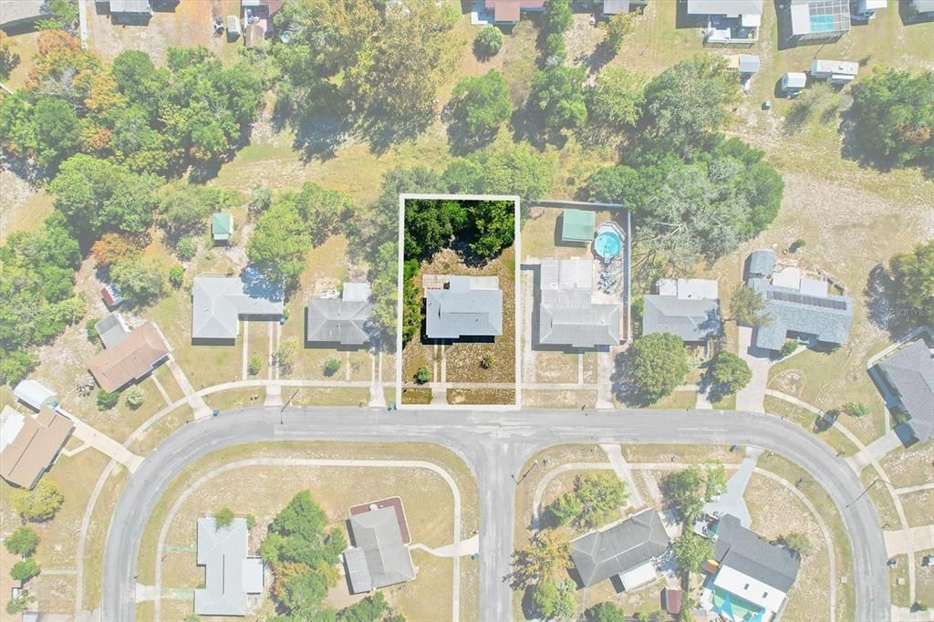 For Sale: $231,900 (2 beds, 1 baths, 850 Square Feet)