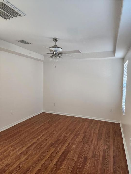 For Rent: $2,200 (4 beds, 2 baths, 1754 Square Feet)