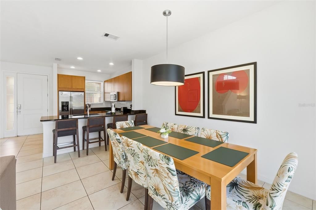 合同活跃: $360,000 (3 贝兹, 2 浴室, 1474 平方英尺)