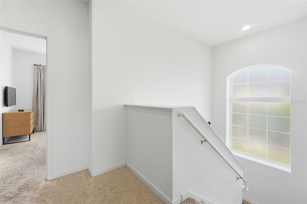 合同活跃: $360,000 (3 贝兹, 2 浴室, 1474 平方英尺)