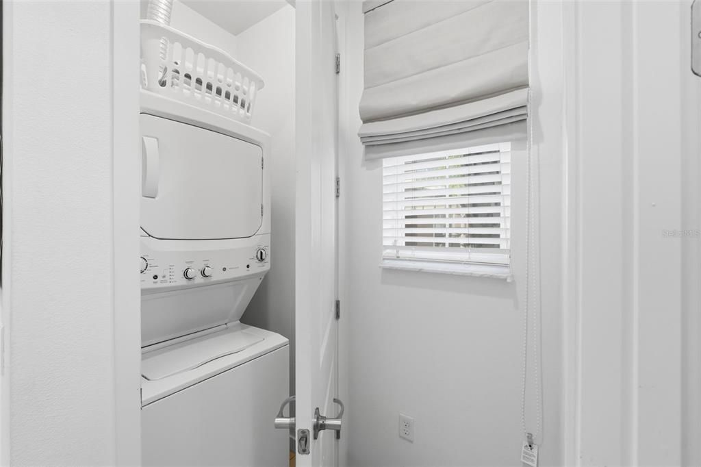 合同活跃: $360,000 (3 贝兹, 2 浴室, 1474 平方英尺)