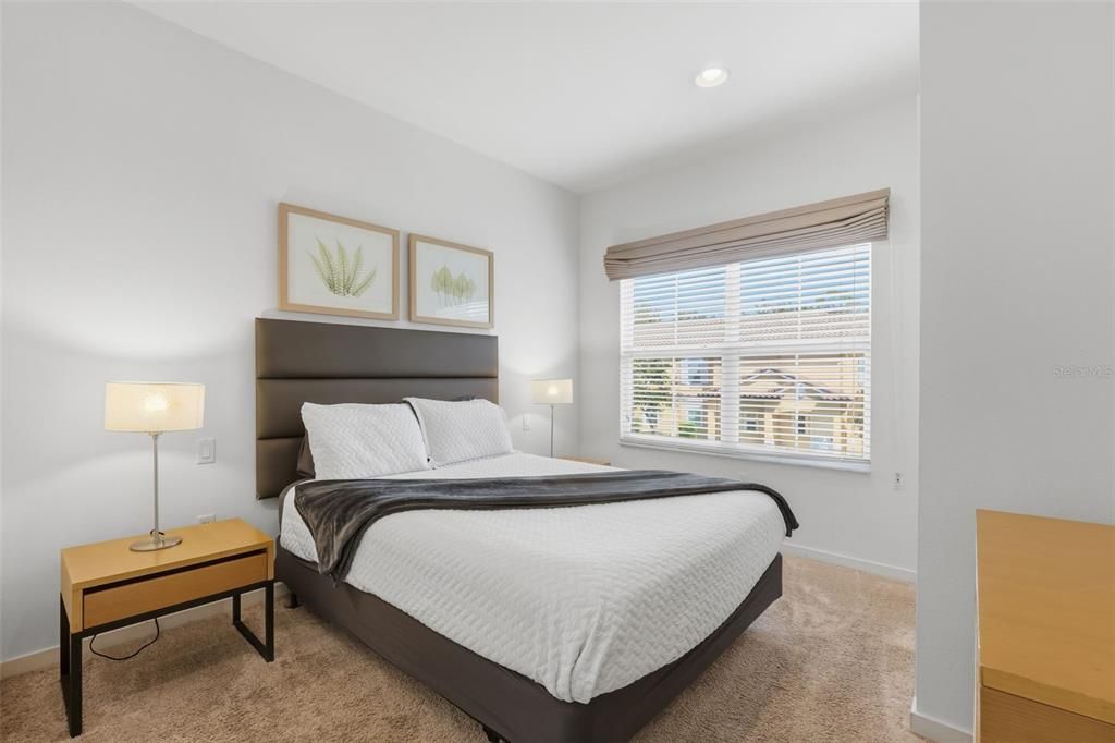 合同活跃: $360,000 (3 贝兹, 2 浴室, 1474 平方英尺)