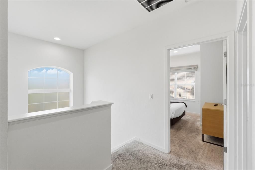 合同活跃: $360,000 (3 贝兹, 2 浴室, 1474 平方英尺)