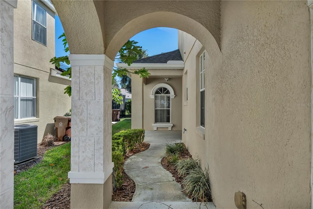 待售: $458,000 (6 贝兹, 4 浴室, 2689 平方英尺)