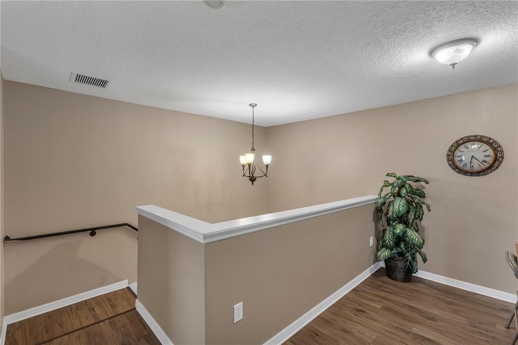 待售: $458,000 (6 贝兹, 4 浴室, 2689 平方英尺)