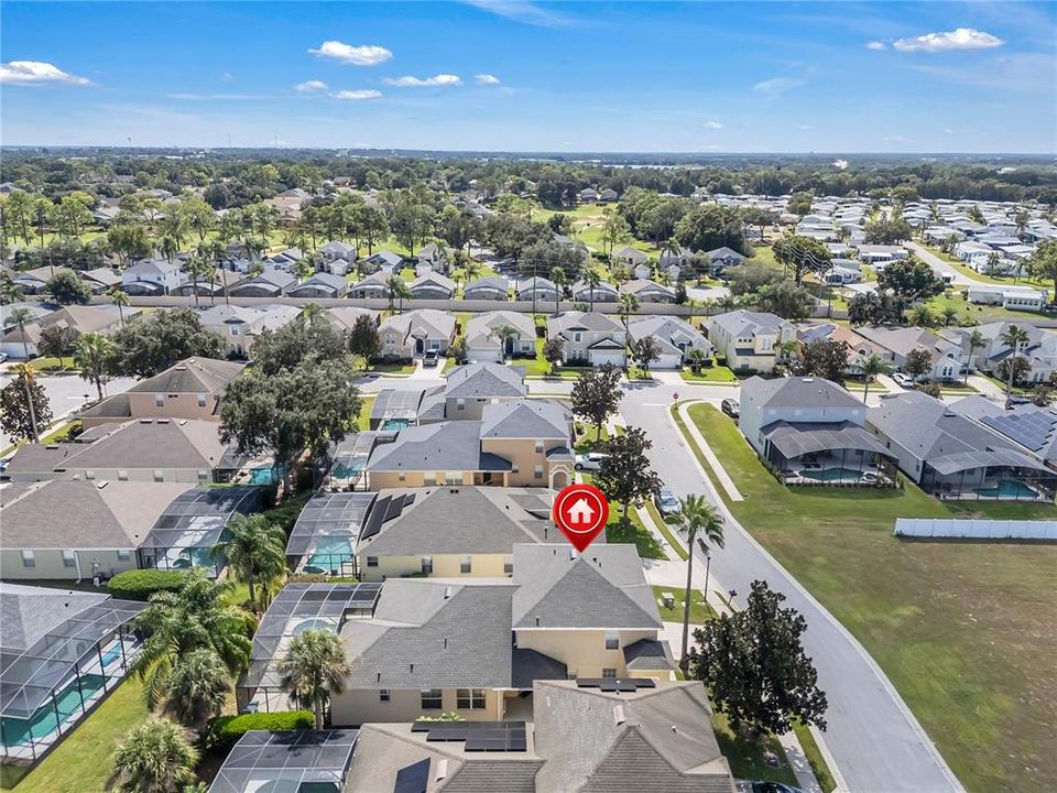 待售: $458,000 (6 贝兹, 4 浴室, 2689 平方英尺)