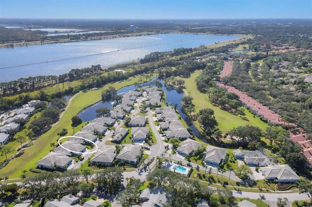 На продажу: $449,000 (2 спален, 2 ванн, 1460 Квадратных фут)