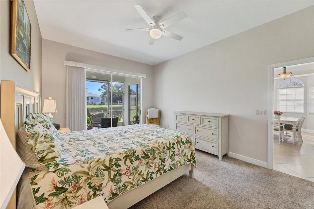 На продажу: $449,000 (2 спален, 2 ванн, 1460 Квадратных фут)