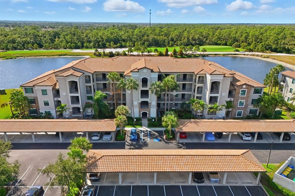 Recently Sold: $225,000 (2 beds, 2 baths, 1121 Square Feet)